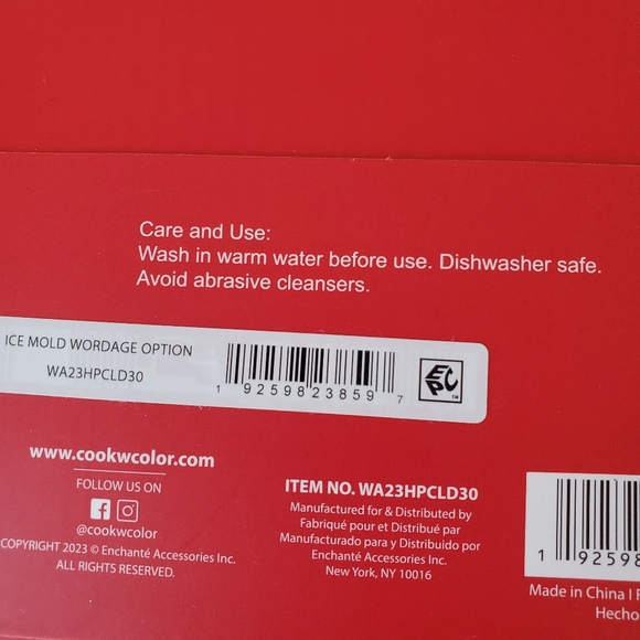 Christmas Set Of 2 Silicone Holiday Ice Cube Molds/Trays New - Picture 7 of 7